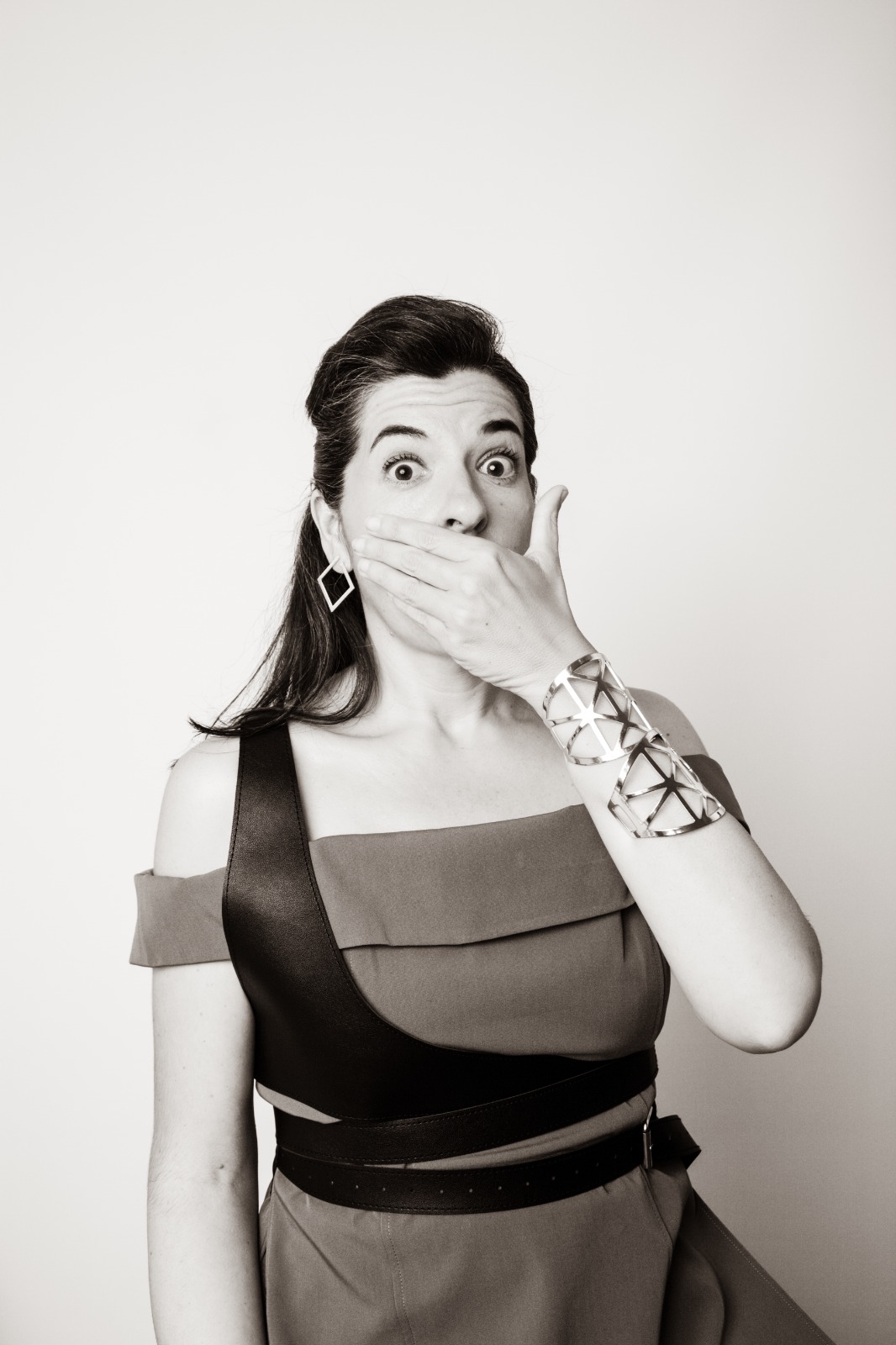Fanny ConTemplo — o te callas?